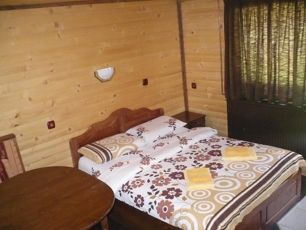 Guest House Chobaka Trigrad Room photo